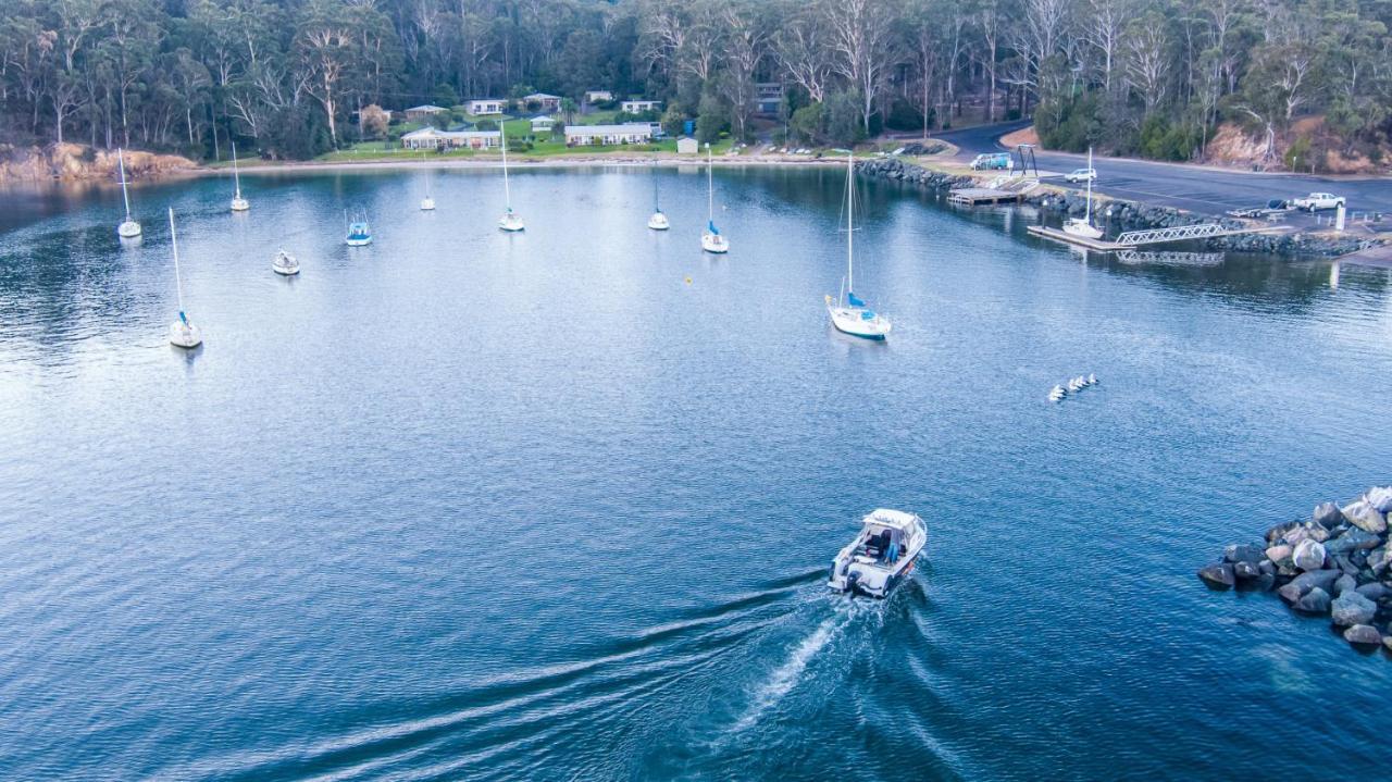 Quarantine Bay Beach Cottages Eden Esterno foto