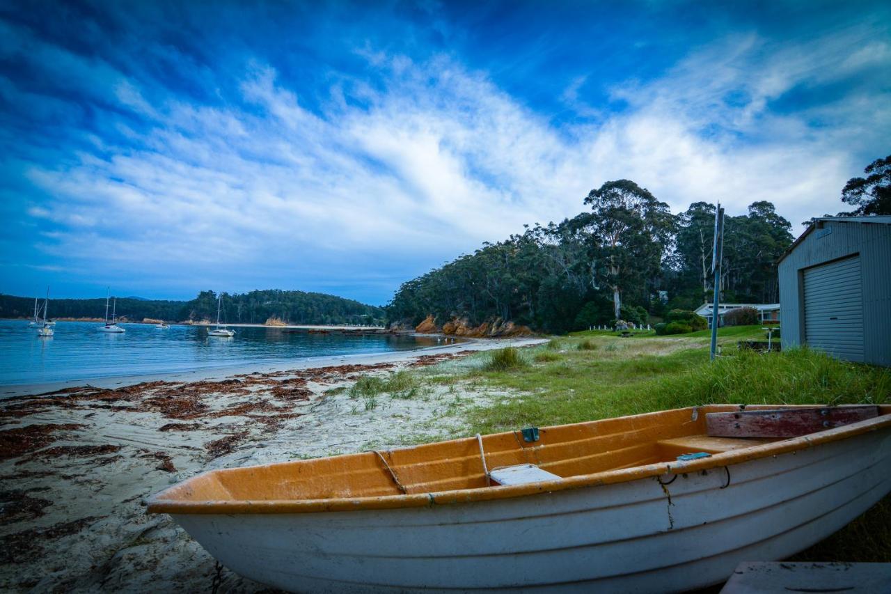 Quarantine Bay Beach Cottages Eden Esterno foto