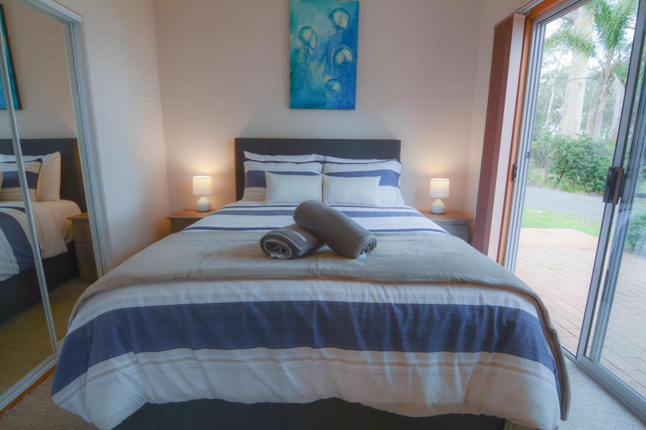 Quarantine Bay Beach Cottages Eden Esterno foto